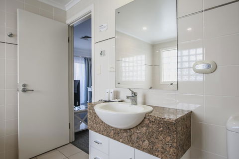 Marina Hotel - Sydney 4u 5