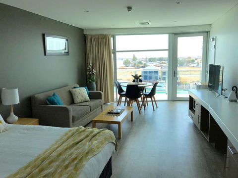 Ocean View Luxury Apartment & Suite - Sydney 4u 24