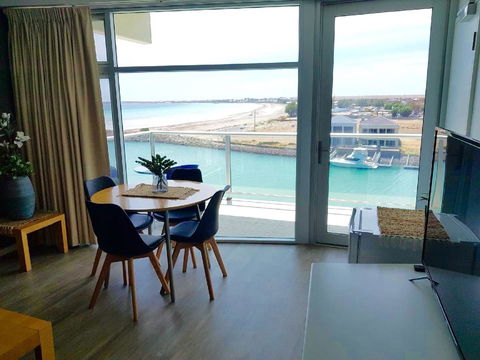 Ocean View Luxury Apartment & Suite - Sydney 4u 5