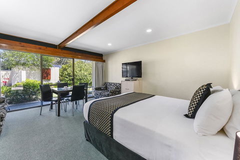 William Macintosh Motor Lodge - Sydney 4u 31