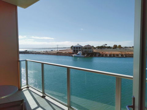 Wallaroo Marina Executive Apartments - Sydney 4u 0