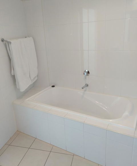Wallaroo Marina Executive Apartments - Sydney 4u 10