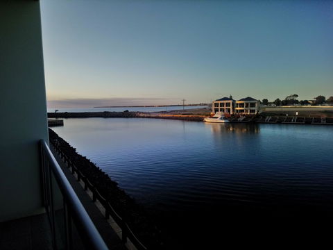 Wallaroo Marina Executive Apartments - Sydney 4u 20