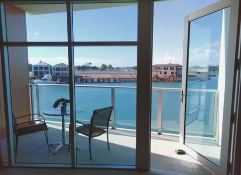 Wallaroo Marina Executive Apartments - Sydney 4u 1