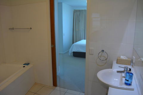 Wallaroo Marina Luxury Apartment - Sydney 4u 20