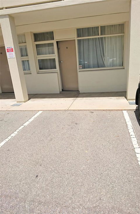 Hi 5 Glenelg Studio Apartment - Sydney 4u 15