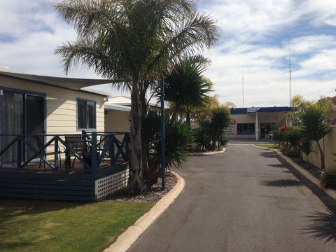Sail & Anchor - Sydney 4u 1