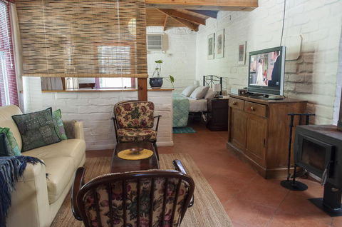 Trevalia Accommodation - Sydney 4u 1