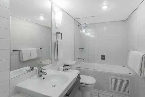 Oaks Adelaide Horizons Suites - Sydney 4u 4