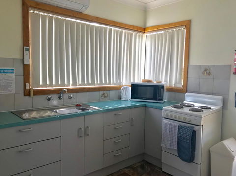 Emu Bay Holiday Homes - Sydney 4u 33
