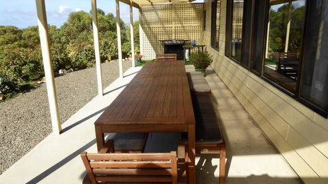 Emu Bay Holiday Homes - Sydney 4u 13