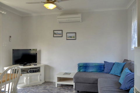 Emu Bay Holiday Homes - Sydney 4u 1