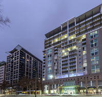 Oaks Embassy - Sydney 4u