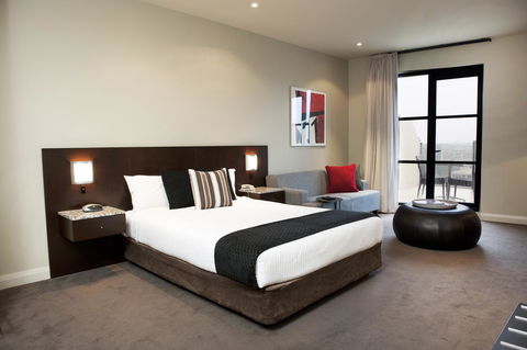 Mantra Hindmarsh Square - Sydney 4u 12