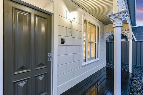 Aloha Central Luxury Apartments - Accommodation Sydney 22