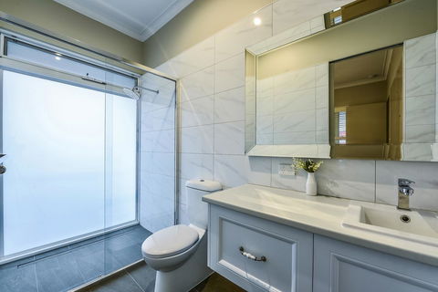 Aloha Central Luxury Apartments - Accommodation Sydney 16