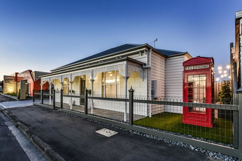 Aloha Central Luxury Apartments - Accommodation Sydney 0