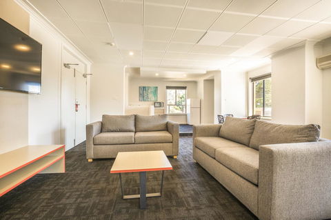 Nightcap At Rose & Crown Hotel - Accommodation Sydney 12