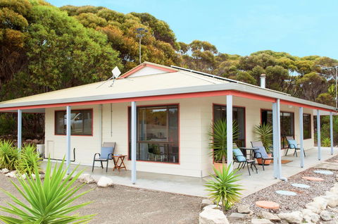 Kestrel Downs - Accommodation Sydney 3