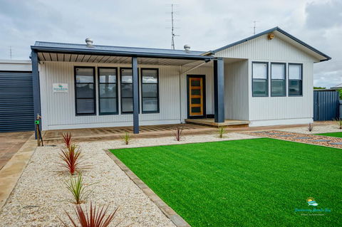 Breakaway Moonta Bay - Sydney 4u 4