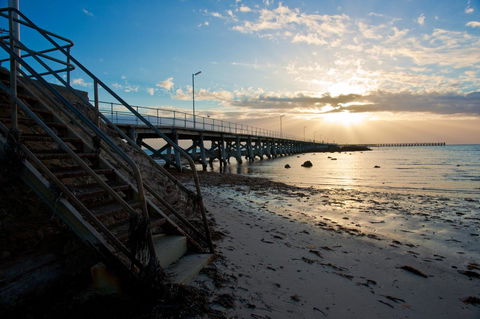 Breakaway Moonta Bay - Sydney 4u 1