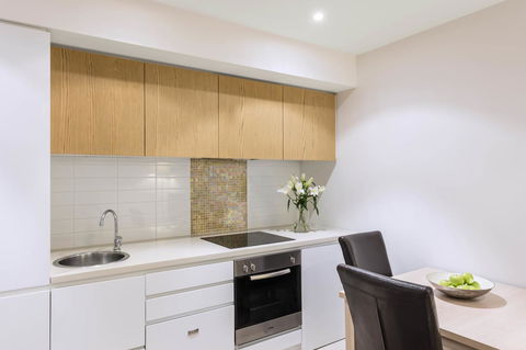 IStay Precinct Adelaide - Sydney 4u 8