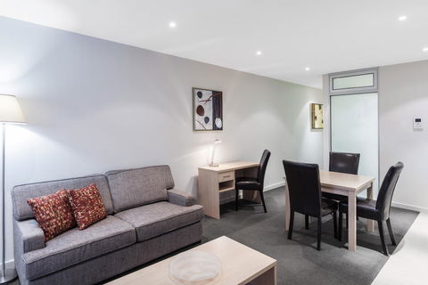 IStay Precinct Adelaide - Sydney 4u 17