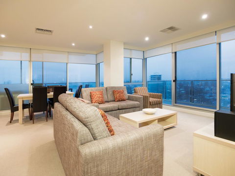 Oaks Glenelg Liberty Suites - Sydney 4u 18