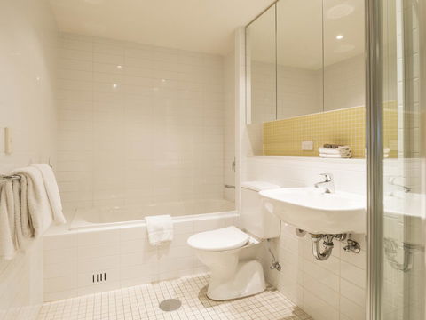 Oaks Glenelg Liberty Suites - Sydney 4u 26