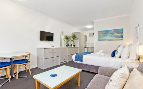 Glenelg Oasis Studios - Sydney 4u 1