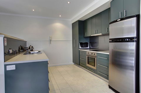 Tasman Beachside Apartment - Sydney 4u 3