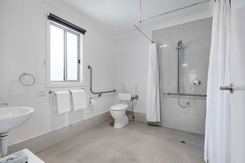 Discovery Parks - Lake Bonney - Sydney 4u 5