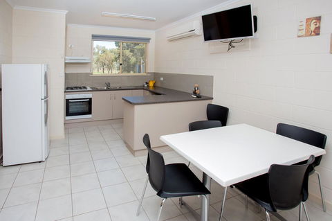 Discovery Parks - Lake Bonney - Sydney 4u 12