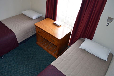 Arkana Motor Inn & Terrace Apartments - Sydney 4u 27