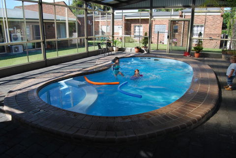 Arkana Motor Inn & Terrace Apartments - Sydney 4u 2