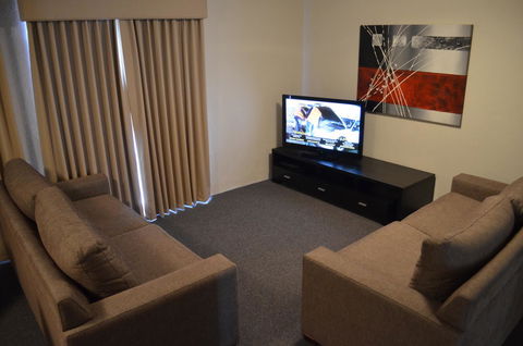 Arkana Motor Inn & Terrace Apartments - Sydney 4u 4