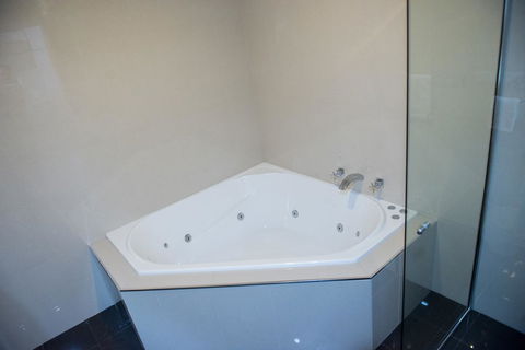 Arkana Motor Inn & Terrace Apartments - Sydney 4u 17