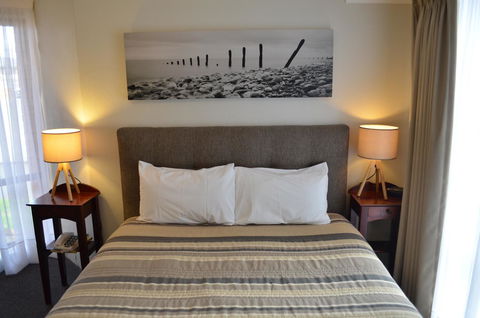 Arkana Motor Inn & Terrace Apartments - Sydney 4u 5