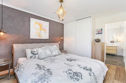 Heart Of Glenelg BnB - Sydney 4u 1