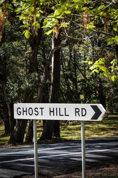 Ghost Hill Road Retreat - Sydney 4u 12