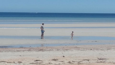 Wallaroo Sunset Home - Sydney 4u 16