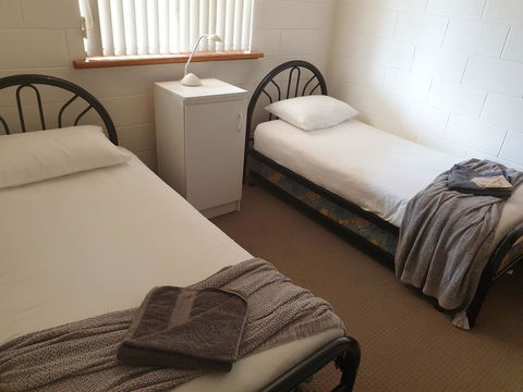 Wallaroo Sunset Home - Sydney 4u 10
