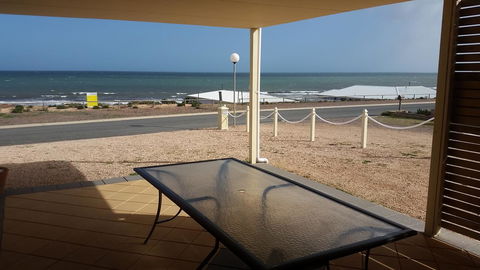 Wallaroo Sunset Home - Sydney 4u 18