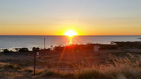Wallaroo Sunset Home - Sydney 4u 15