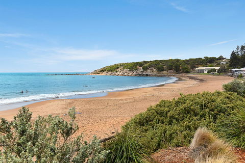 The Dolphins Beachfront Apartments - Sydney 4u 1