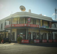 Commercial Hotel Morgan - Sydney 4u