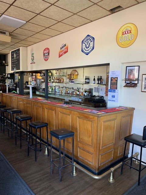 Commercial Hotel Morgan - Sydney 4u 2