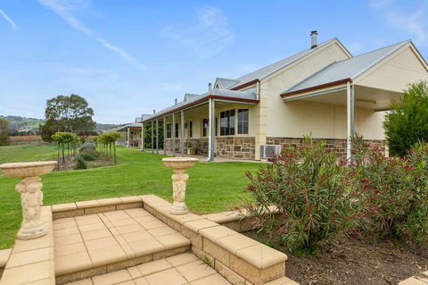 Barossa Vineyard Cottages - Sydney 4u 27