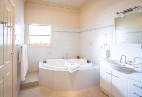 Barossa Vineyard Cottages - Sydney 4u 33