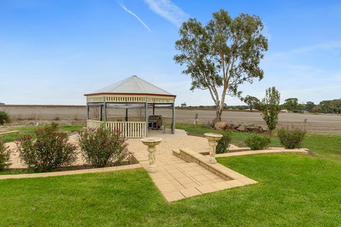Barossa Vineyard Cottages - Sydney 4u 25